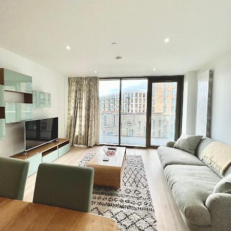 Luxury 2 Bedroom 2 Bathroom Apartment - London City Airport Εξωτερικό φωτογραφία