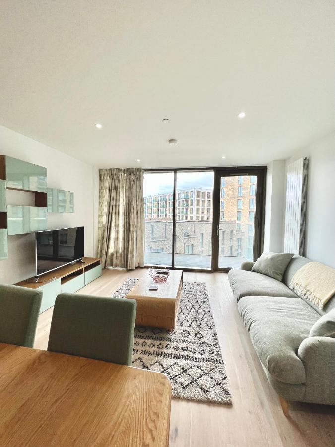 Luxury 2 Bedroom 2 Bathroom Apartment - London City Airport Εξωτερικό φωτογραφία