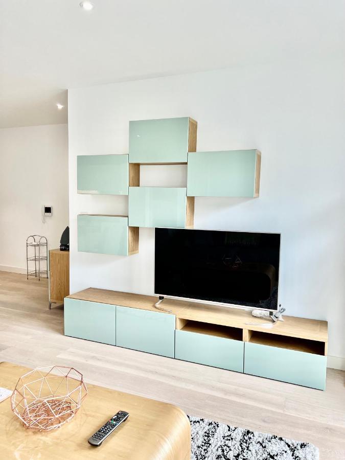 Luxury 2 Bedroom 2 Bathroom Apartment - London City Airport Εξωτερικό φωτογραφία