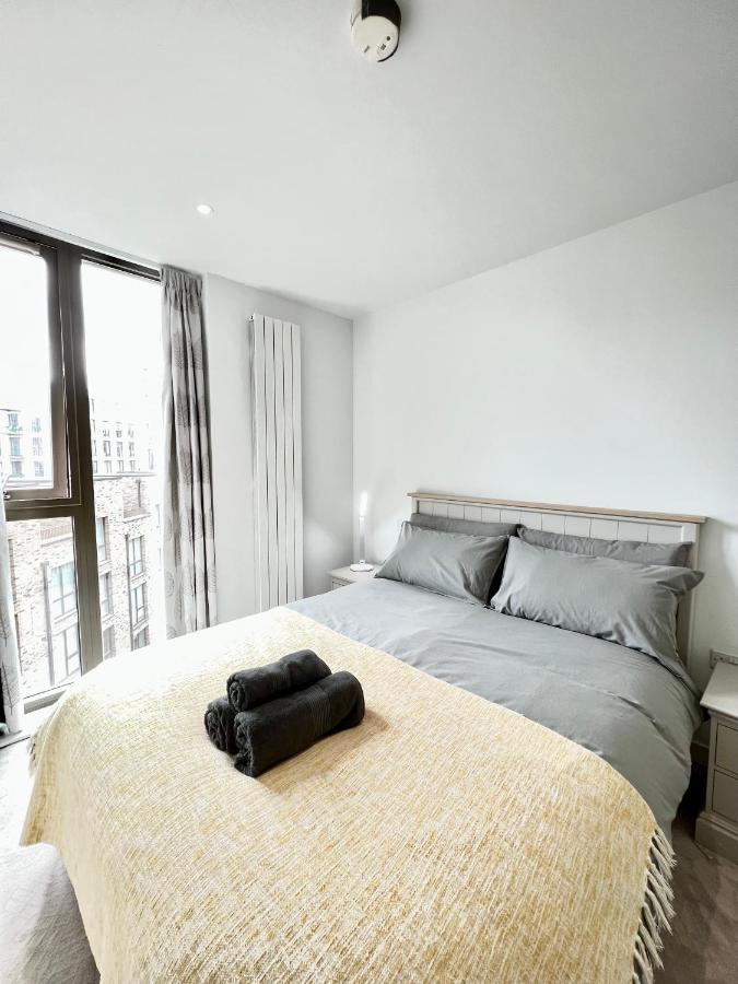 Luxury 2 Bedroom 2 Bathroom Apartment - London City Airport Εξωτερικό φωτογραφία